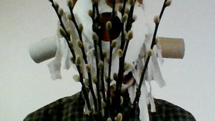 Mask and Movement Play: Visual Art and Dance Improvisation