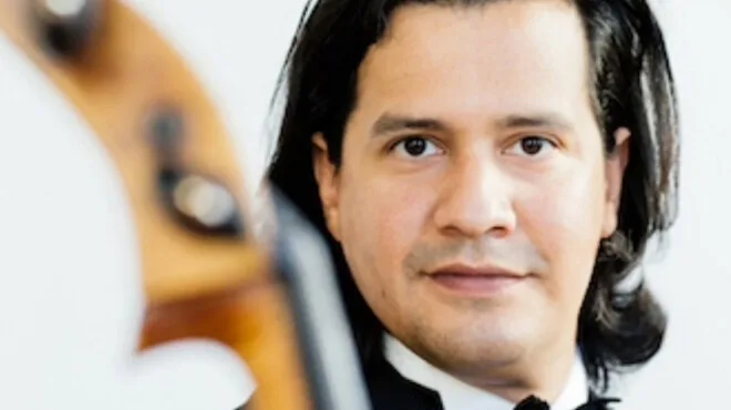 Celebrate Christmas with Beethoven and Others in Style – Claudio Bohorquez & Alberto Portugheis