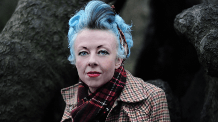 Who Put Bella in the Wych Elm?