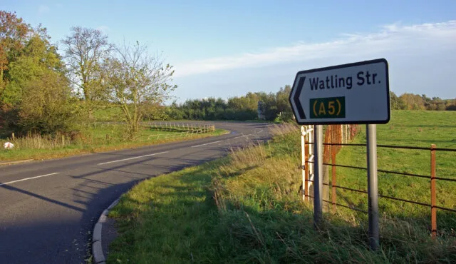 Watling Street: Travels Through Britain and Its Ever-Present Past
