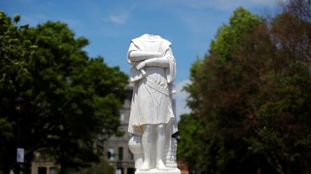 Fallen Idols: Twelve Statues That Made History