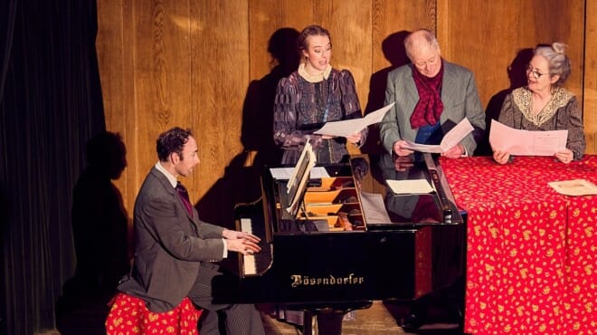 Electric Voice Theatre: Winter Carols by Candlelight